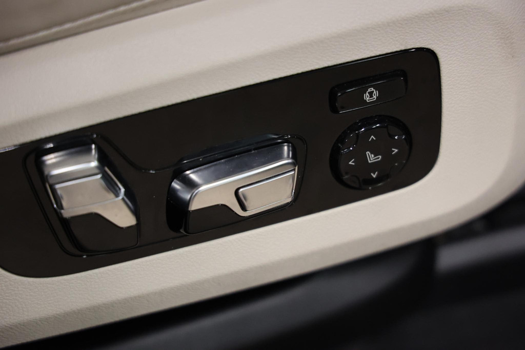 BMW X5 xDrive45e PANORAMA SKY LOUNGE TREKHAAK MASSAGE 12