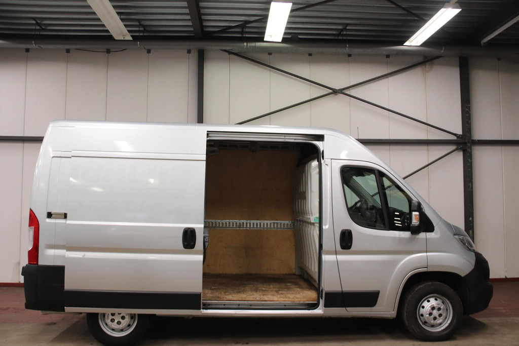 Citroën Jumper 35 2.0 BlueHDi 130 L2H2 AIRCO 4