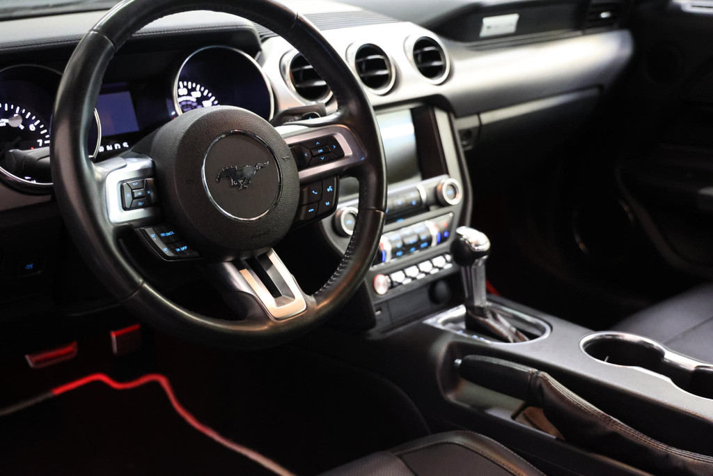 Ford Mustang Fastback 5.0 V8 GT AUTOMAAT 10