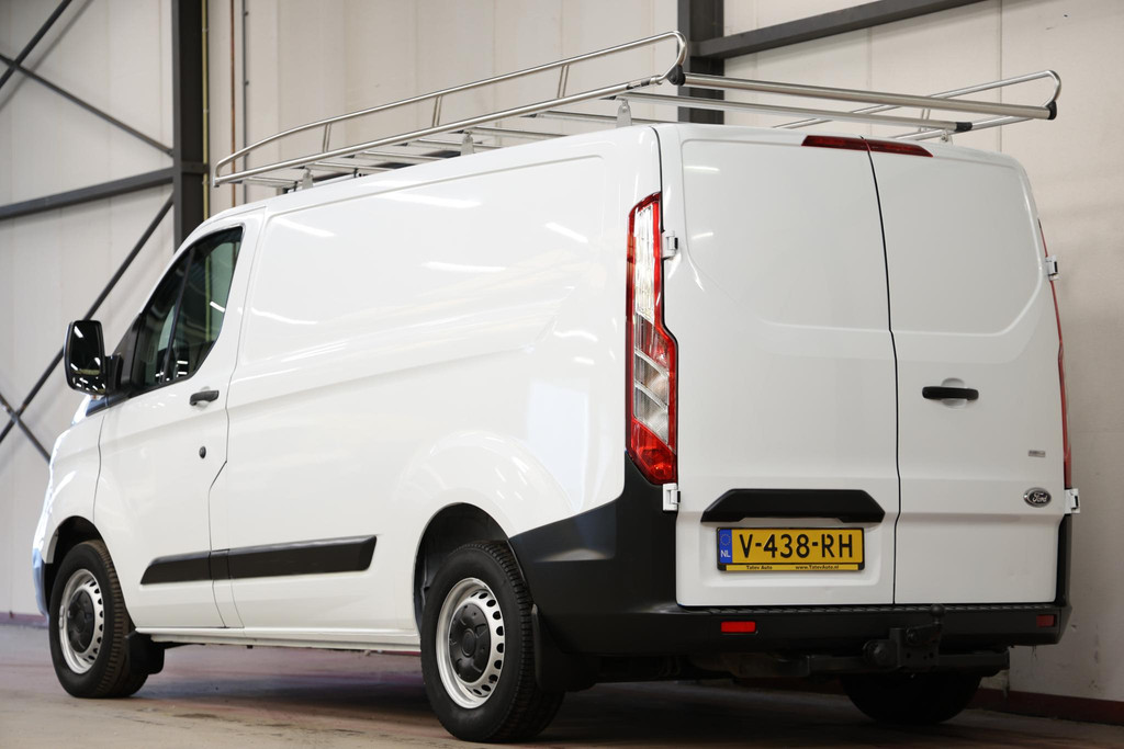 Ford Transit Custom 2.0 TDCI L1H1 IMPERIAAL EN TREKHAAK 2