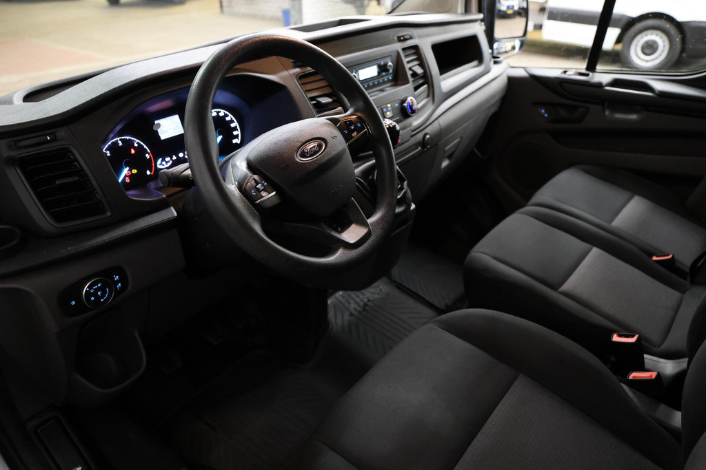 Ford Transit Custom 2.0 TDCI L1H1 IMPERIAAL EN TREKHAAK 9