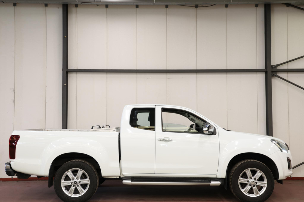 Isuzu D-max 1.9 Extended Cab 3500KG TREKHAAK EURO 6 3