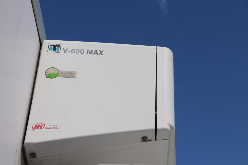 Iveco Eurocargo BAKWAGEN KOELWAGEN LAADKLEP THERMOKING V600 MAX 5