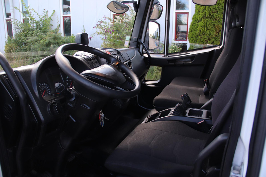 Iveco Eurocargo BAKWAGEN KOELWAGEN LAADKLEP THERMOKING V600 MAX 7