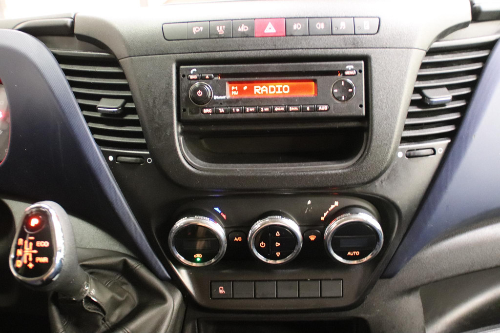 Iveco Daily 35S14V 2.3 L2H2 MET 3500 KG Trekvermogen 7