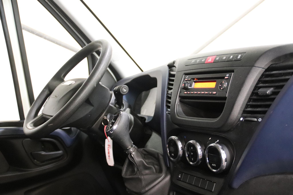 Iveco Daily 35S14V 2.3 L2H2 MET 3500 KG Trekvermogen 10