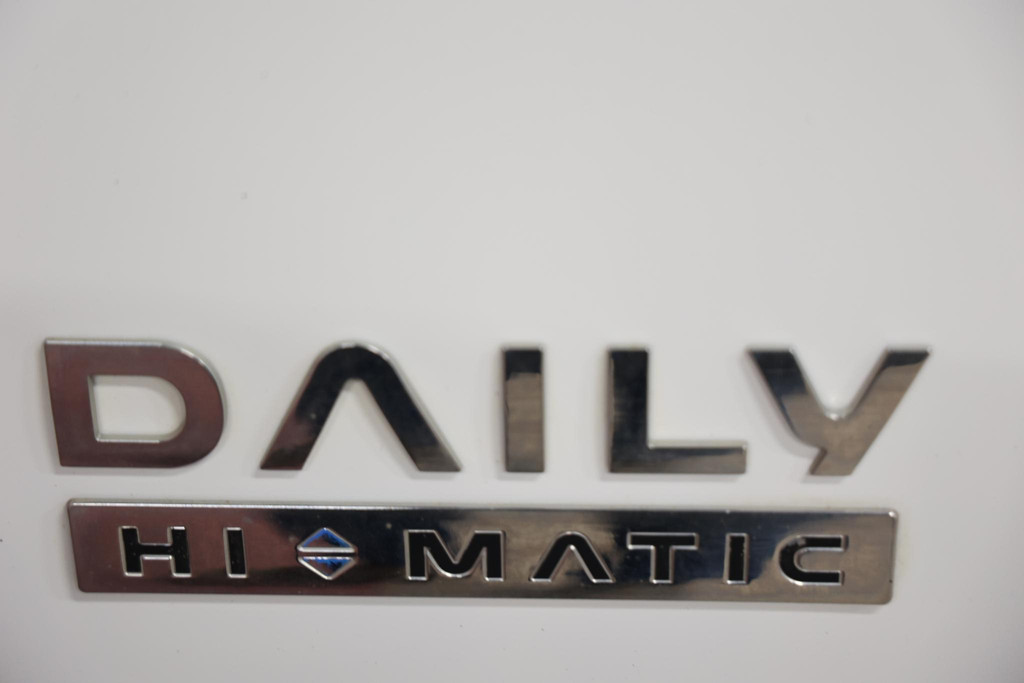 Iveco Daily 35S16V 2.3 L1H1 AUTOMAAT 160PK 3500KG TREKVERMOGEN 12