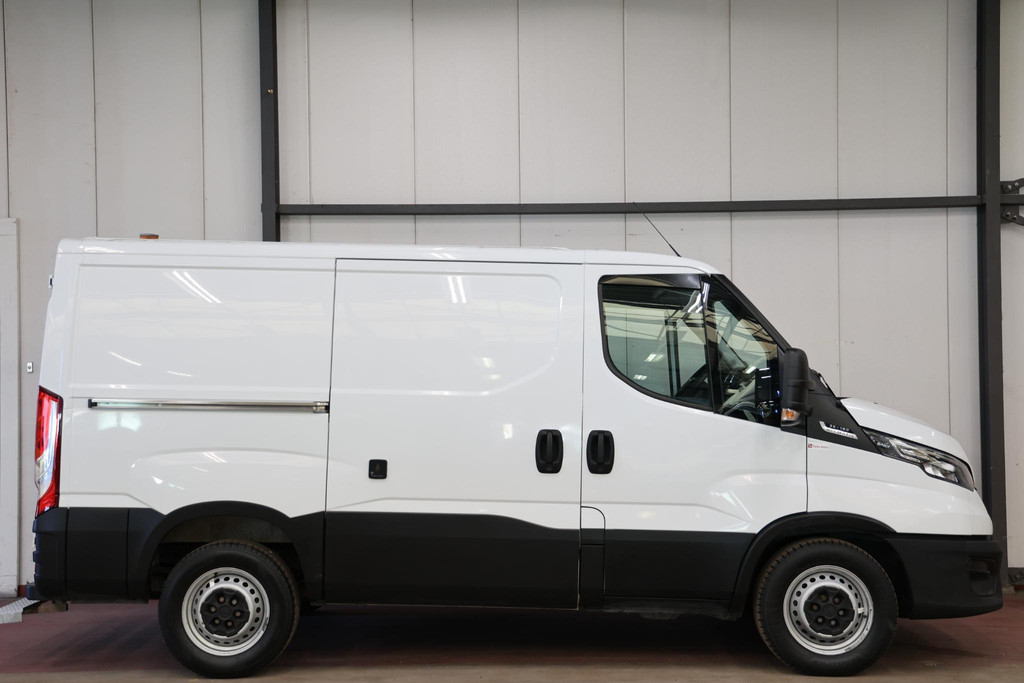 Iveco Daily 35S16V 2.3 L1H1 AUTOMAAT 160PK 3500KG TREKVERMOGEN 3