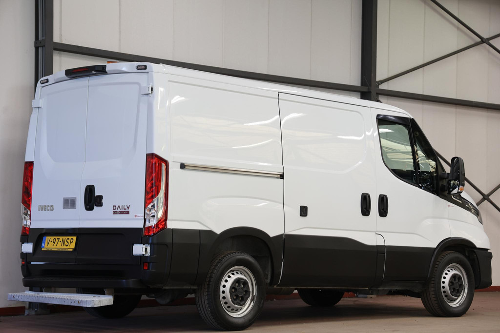 Iveco Daily 35S16V 2.3 L1H1 AUTOMAAT 160PK 3500KG TREKVERMOGEN 4