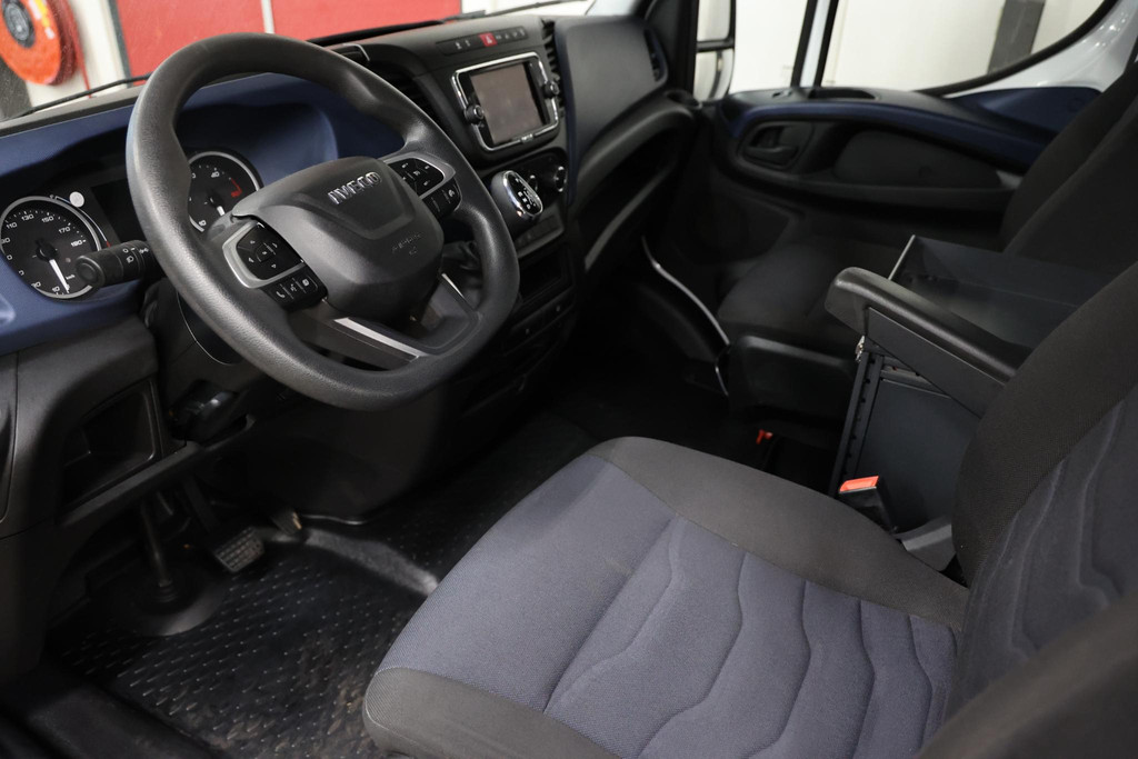Iveco Daily 35S16V 2.3 L1H1 AUTOMAAT 160PK 3500KG TREKVERMOGEN 7