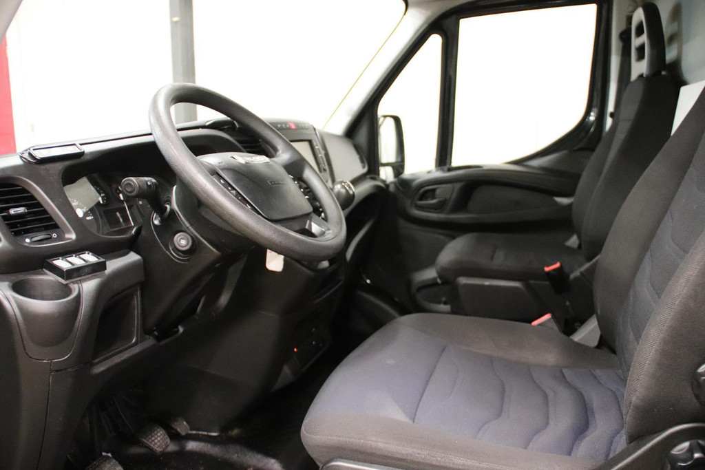 Iveco Daily 35S16V 2.3 L2H2 160PK 3500 KG TREKVERMOGEN EURO 6 6