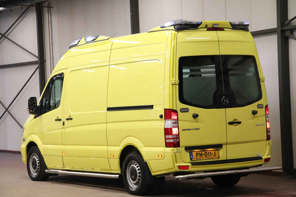 Mercedes-Benz Sprinter 319 CDI 190PK L2H2 AMBULANCE AUTOMAAT 4