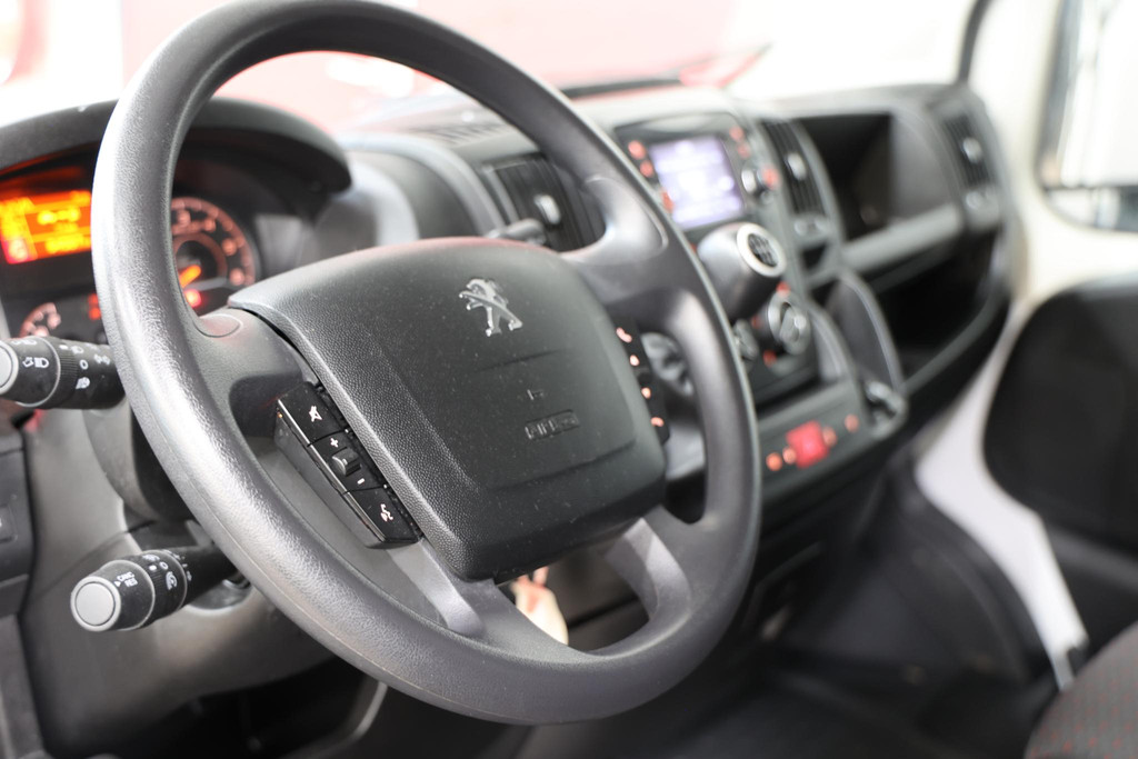 Peugeot Boxer 2.2 BlueHDi 140PK L4H3 7