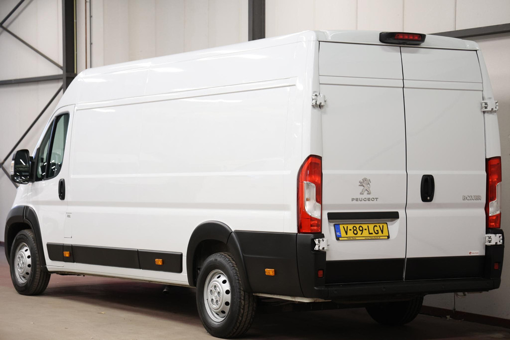 Peugeot Boxer 435 2.2 BlueHDi 140 L4H2 3