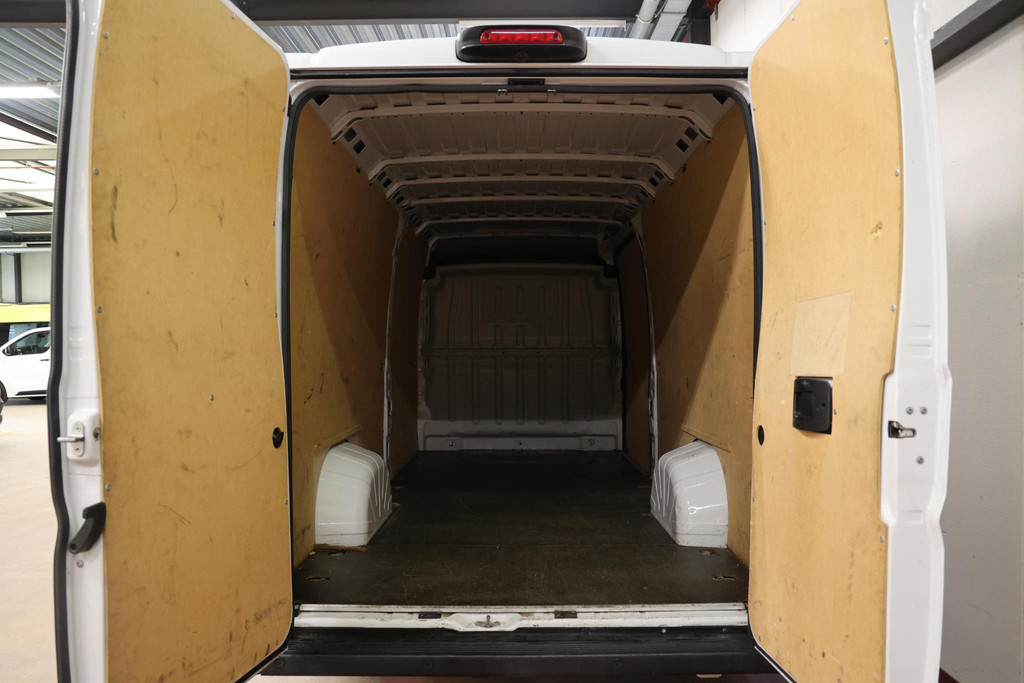 Peugeot Boxer 435 2.2 BlueHDi 140PK L4H2 4