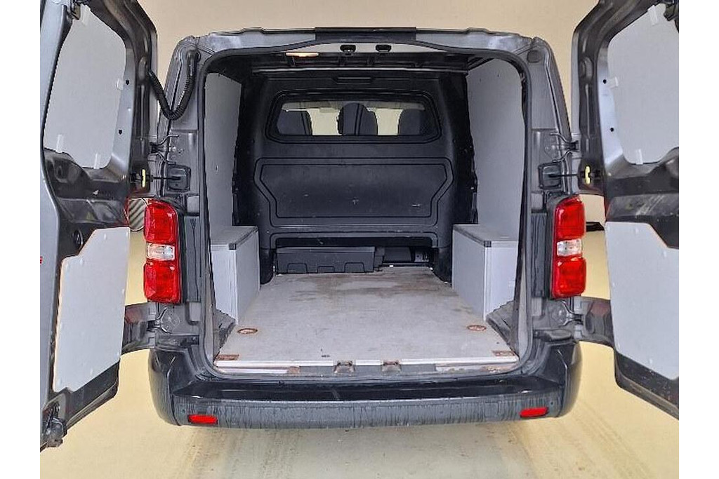 Peugeot Expert 2.0 BlueHDI 145 AUTOMAAT DUBBEL CABINE DC 3