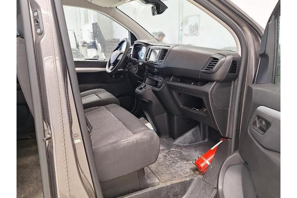 Peugeot Expert 2.0 BlueHDI 145 AUTOMAAT DUBBEL CABINE DC 7