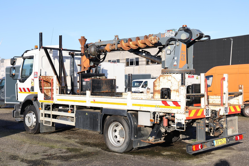 Renault MIDLUM D240 DTI 4x2 Risa G2T drilling installation 3
