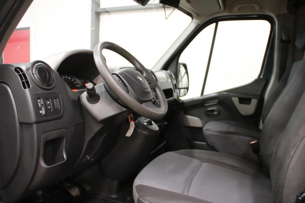 Renault Master 170PK AUTOMAAT PAARDENWAGEN LOWLINER VERKOOPWAGEN 4
