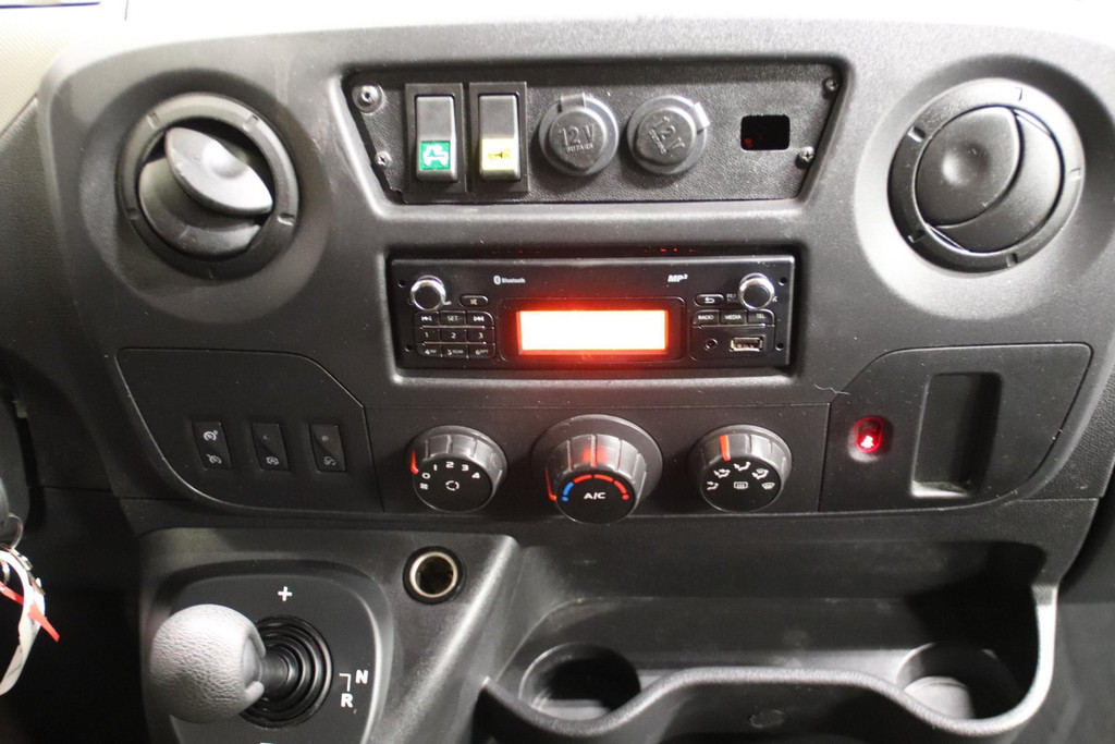 Renault Master 170PK AUTOMAAT PAARDENWAGEN LOWLINER VERKOOPWAGEN 6