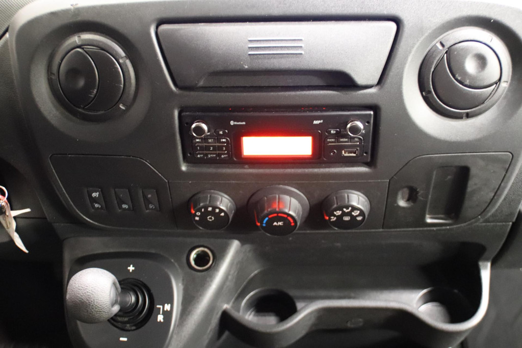 Renault Master 170PK AUTOMAAT PAARDENWAGEN LOWLINER VERKOOPWAGEN 9