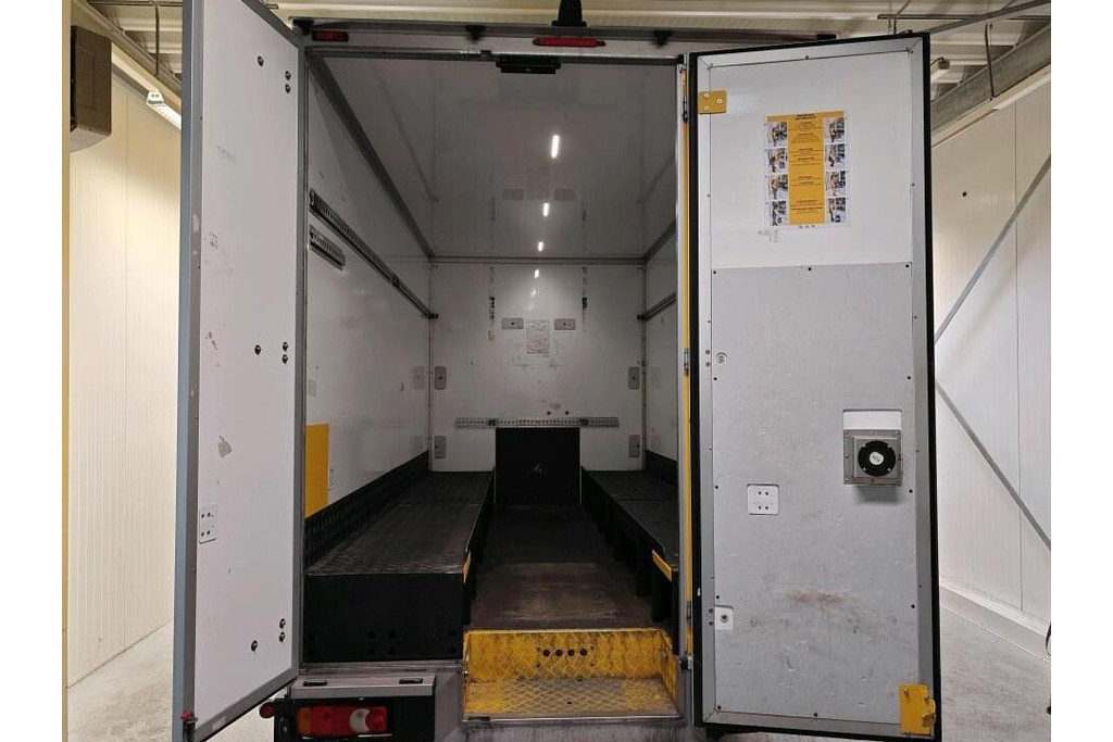 Renault Master 2.3 dCi 150 BAKWAGEN MEUBELBAK LOWLINER 7