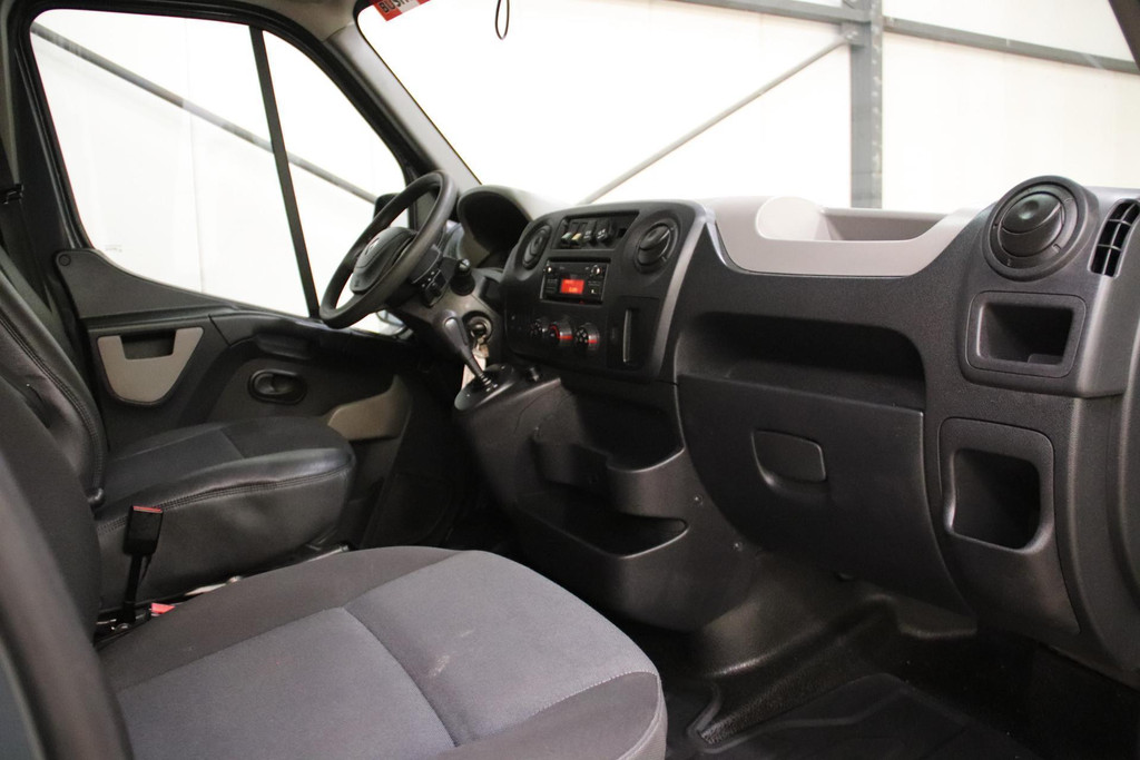 Renault Master 2.3 dCi 170PK AUTOMAAT BAKWAGEN LOWLINER 7