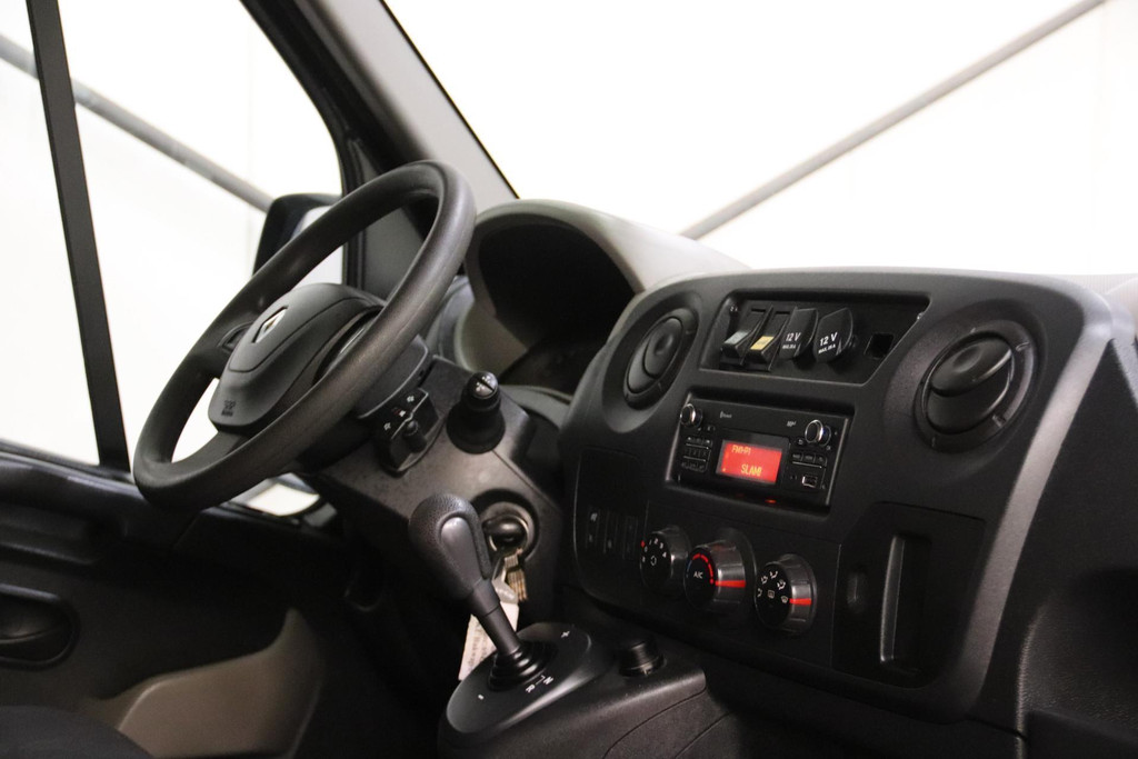 Renault Master 2.3 dCi 170PK AUTOMAAT BAKWAGEN LOWLINER 9