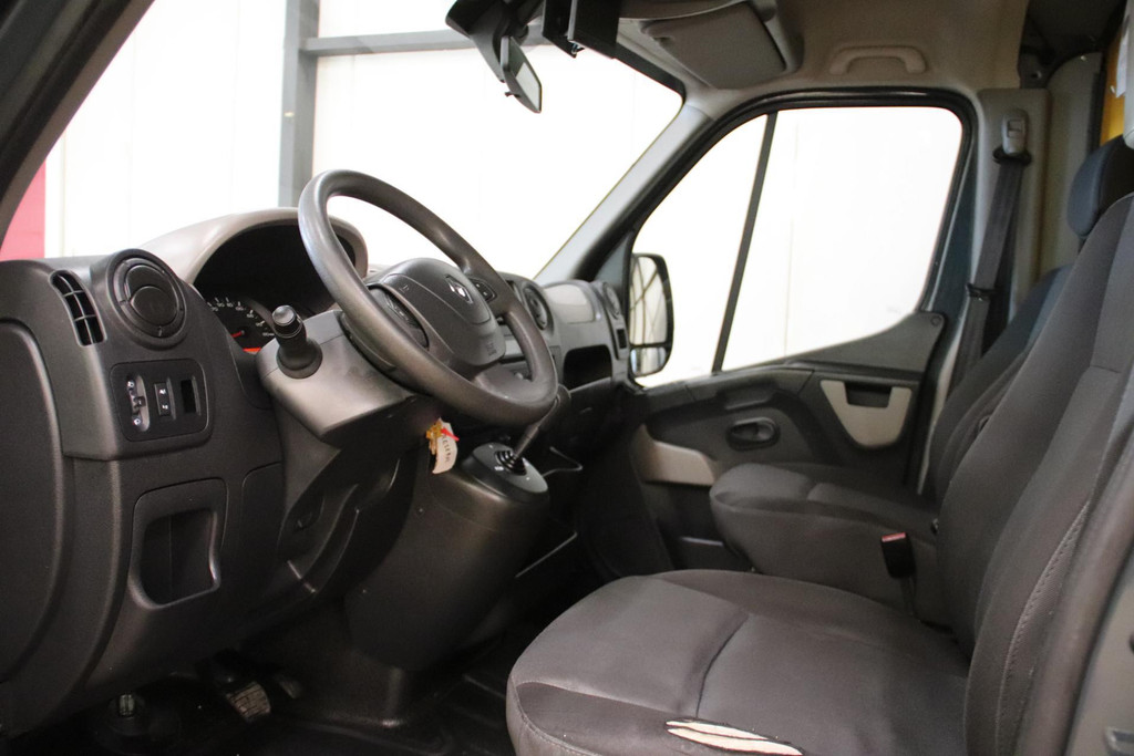 Renault Master 2.3 dCi AUTOMAAT LOWLINER 7