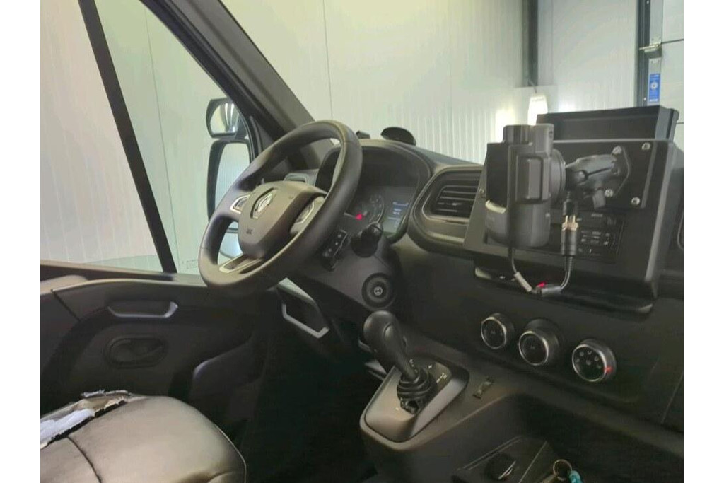 Renault Master T35 2.3 dCi 150PK BAKWAGEN LOWLINER 4