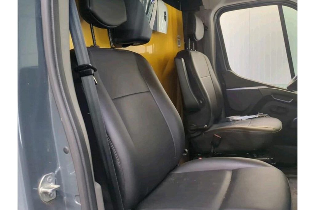 Renault Master T35 2.3 dCi 150PK BAKWAGEN LOWLINER 5