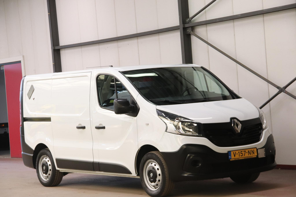 Renault Trafic 1.6 dCi WERKPLAATSINRICHTING AIRCO 4