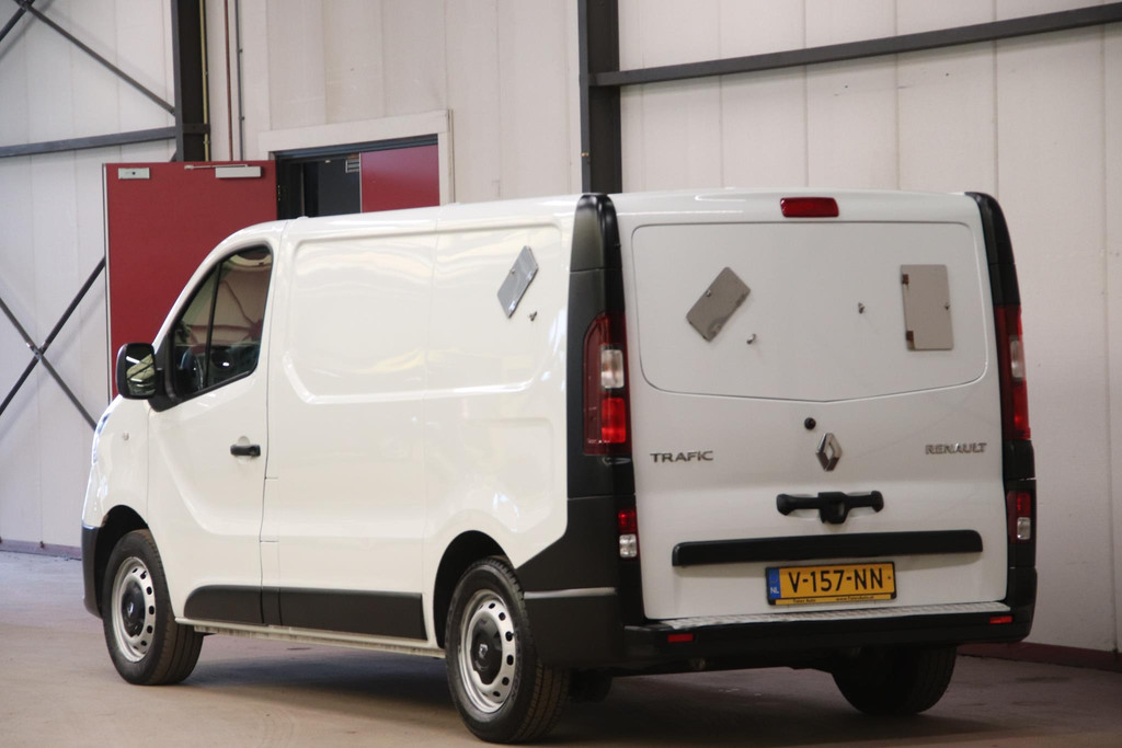 Renault Trafic 1.6 dCi WERKPLAATSINRICHTING AIRCO 6