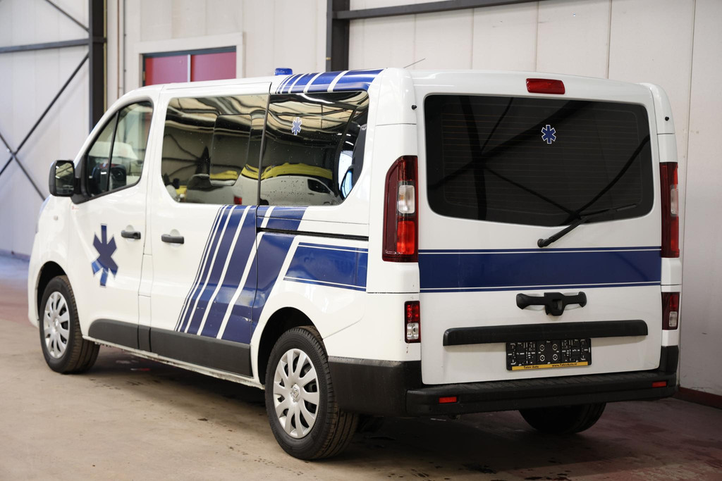 Renault Trafic AMBULANCE VSAV Rettungswagen Krankenwagen 12