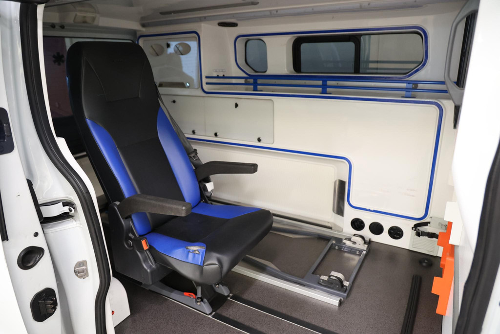 Renault Trafic AMBULANCE VSAV Rettungswagen Krankenwagen 6