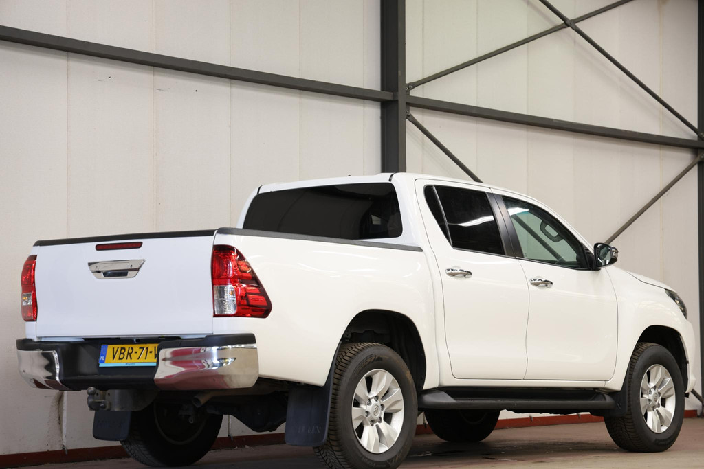 Toyota Hilux 2.4 D-4D AUTOMAAT 4WD 4x4 Double Cab 2