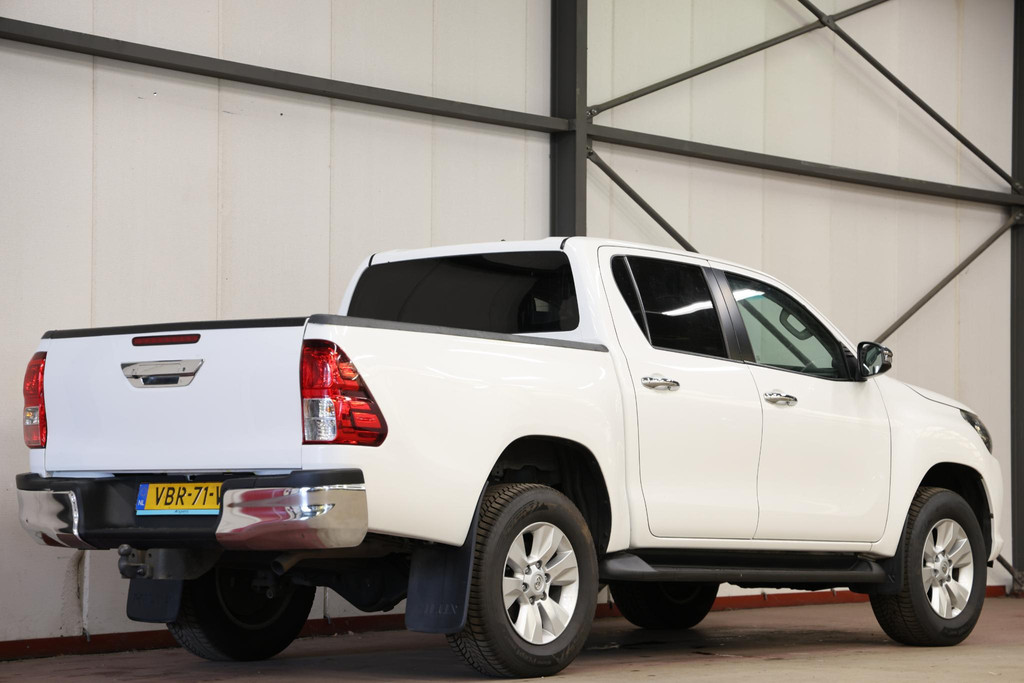 Toyota Hilux 2.4 D-4D AUTOMAAT 4WD 4x4 Double Cab 4