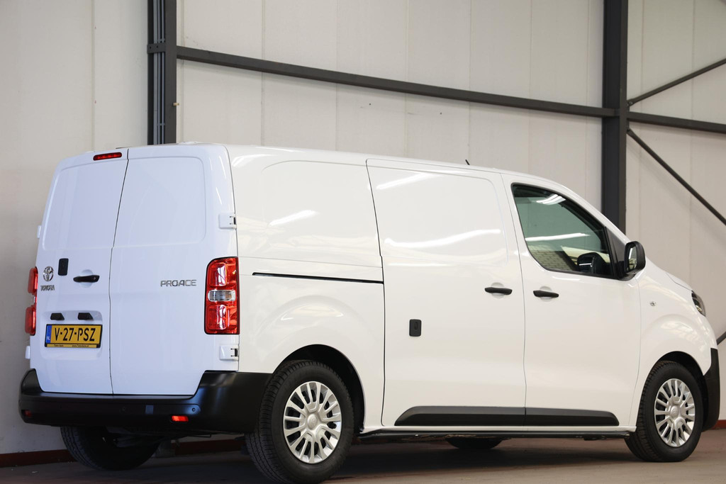Toyota ProAce Worker 1.5 D-4D Live Airco Cruise Navi Apple CarPlay 2