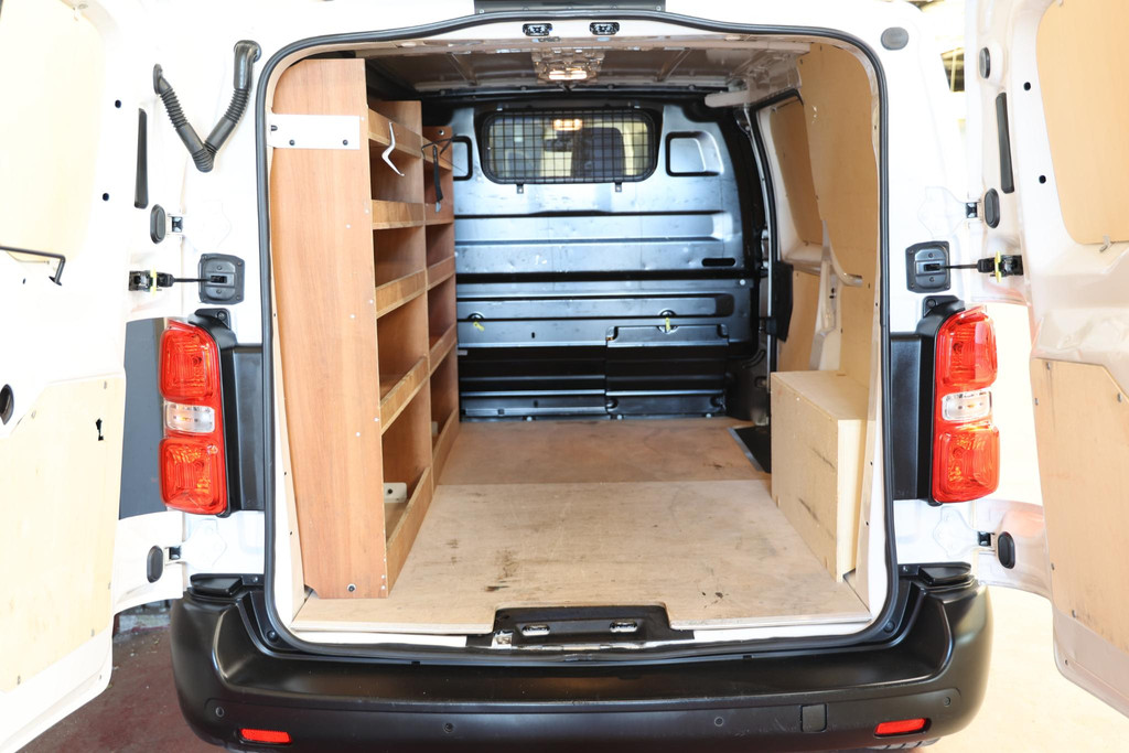 Toyota ProAce Worker 1.5 D-4D Live Airco Cruise Navi Apple CarPlay 6