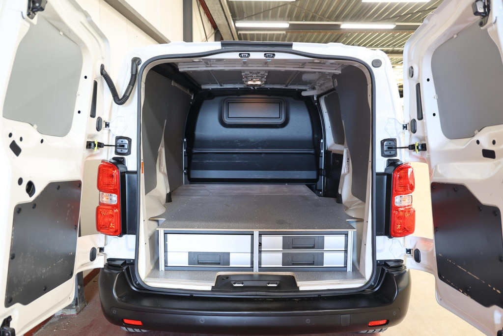 Toyota ProAce Worker 2.0 D-4D 2500KG TREKVERMOGEN 4