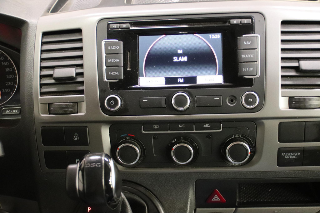 Volkswagen Transporter 2.0 TDI AUTOMAAT DSG AIRCO TREKHAAK 5