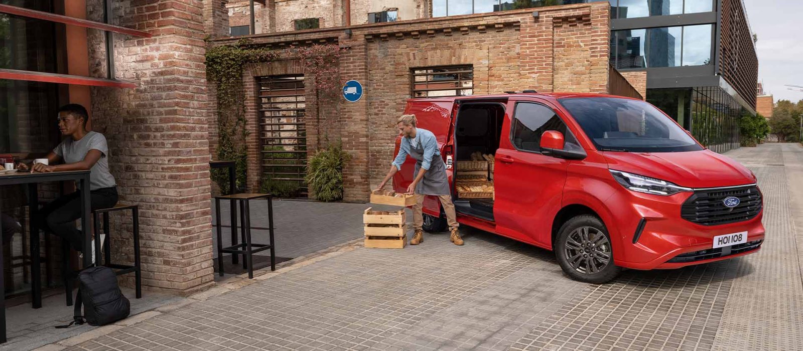 Ford E-Transit Custom 340 L2H1 Trend 100 kW 71 kWh AWD 2