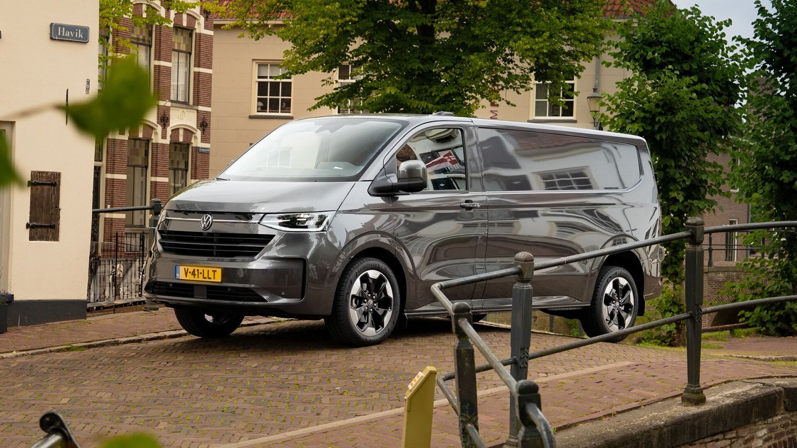 Volkswagen e-Transporter L2H1 PanAmericana 100 kW RWD 71 kWh