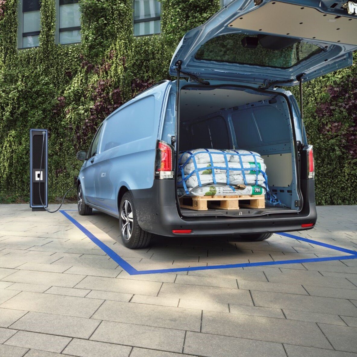 Mercedes-Benz eVito Bestelwagen eVito 129 L2 150 kW 90 kWh 4