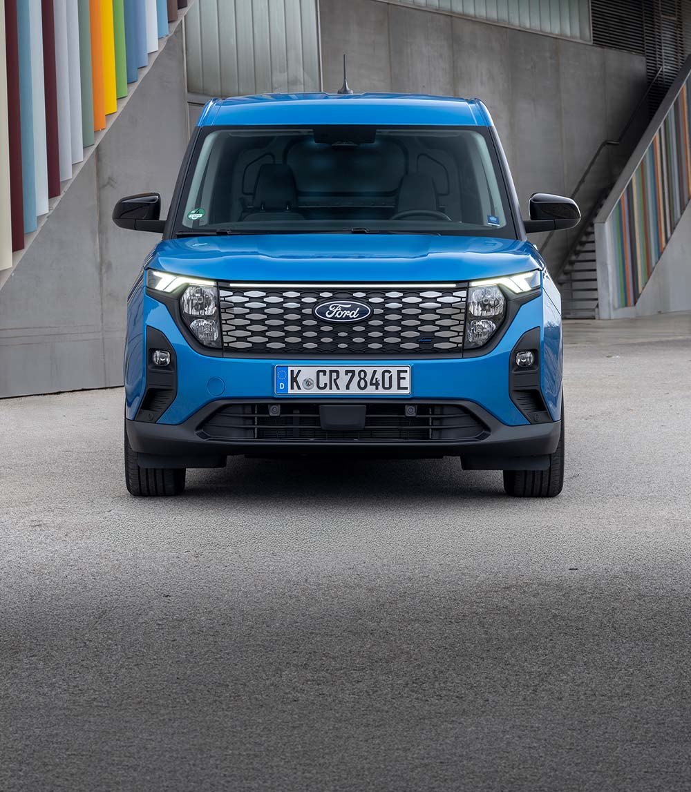 Ford E-Transit Courier Limited 100 kW 46.8 kWh 2